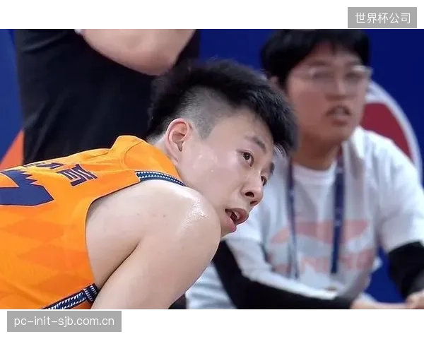 上海队凭借强大阵容深度问鼎常规赛，张镇麟加盟提升锋线攻防等级。